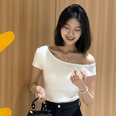 【人気】ショルダーカットTシャツ オフショルダー風 細身 レディース 短め丈 夏服 デザインニット