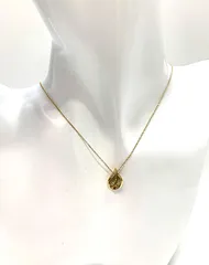 K18  緑石 ダイヤモンド 総計0.02ｃｔ  チェーンネックレス ペンダント  2.3ｇ  40ｃｍ  ゴールド系