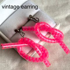 Vargas ハート クロス ピアス 両耳 - メルカリ