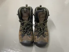 キーン(KEEN) 登山靴