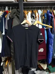 MONCLER モンクレール ブラック Vネック 半袖Tシャツ L 百貨店購入