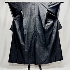 大島紬　男物　アンサンブル　着物　羽織　セット　本場大島　絹　紺系　裏地に汚れあり   中古美品　管理番号KKVKAM12