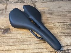 TNI ERGONOX 同等品 RYET カーボンサドル CADEX AMP - メルカリ