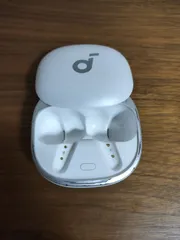 Anker Soundcore Liberty4　充電ケースのみ　ホワイト