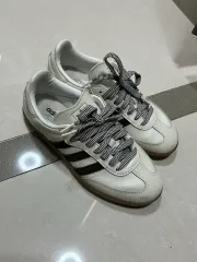 アディダス サンバ OG ベージュ：ダークブラウン