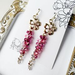★【ピアス】エスニック風 ジルコニアドロップ×フラワー 赤 1点物☆【ピアス】エスニック風 ジルコニアドロップ×フラワー 赤