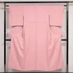 色無地 袷 身丈149cm 裄丈61cm 正絹 Sランク XSサイズ 広衿 インフォーマル 紋意匠 流水に菊 ピンク系 1214-05174