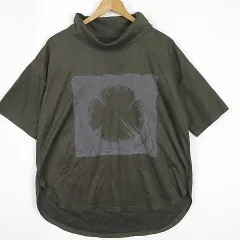 グリッツァーン glitzern オフタートル カットソー 半袖 スエード調 M-L ダークカーキ プリント 2sa6722