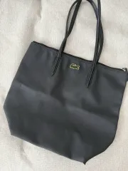 LACOSTE バッグ ショルダーバッグ ブラック