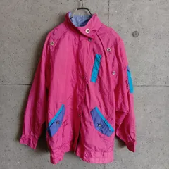 【USED】US 古着 LIFESTYLES ナイロンジャケット 派手色 80s 90s US古着 レトロ USA古着 アウター 古着女子 ブルゾン 古着男子 ユニセックス ジャンパー 肩パッド付 ピンク ボタン ストリート レトロポップ ラグランスリーブ