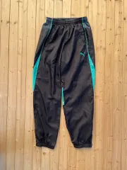 プーマ ナイロン トラックパンツ