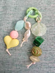 じゃらじゃらキーホルダー(グリーン) ストラップ バックチャーム ハンドメイド