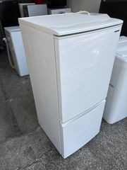 R*8様 SHARP 冷蔵庫 SJ-KF50R-S 本体 SHARP 冷蔵庫 SJ-KF50R-S 本体 - メルカリ