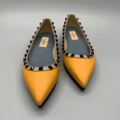 267000091 ヴァレンティノ ロックスタッズ フラット パンプス 黄色 35 5