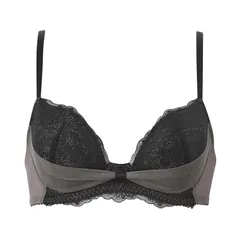 【新品】 Wacoal(ワコール)ブラジャー【FIRSTリボンブラ】【若い世代の体型特徴にフィットする設計】 きれいな谷間をメイクしてキープ まるみのあるシルエット BRB409 BR D70 0