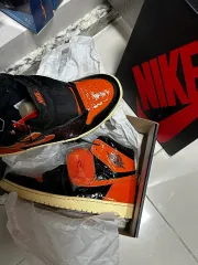 ナイキ エア ジョーダン1 レトロ ハイ OG 新品