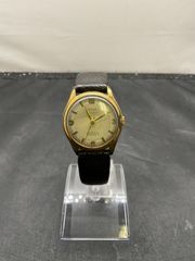 ユニバーサルジュネーブ アルテッセ 手巻き Ref.842 101 風防割れ
