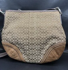 コーチ 　  ショルダーバッグ B26022052