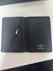 ルイヴィトン カードウォレット