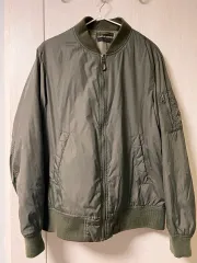 日本 UNIQLO ユニクロ カーキ色 ブルゾン ジャケット ゆったり Mサイズ