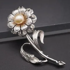 R306 本真珠 7.1mm珠 パール STERLING SILVER刻印 ブローチ フラワー デザイン シルバー コサージュ 6月誕生石
