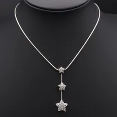 R198 スワロフスキー SWAROVSKI ペンダント ネックレス スター 3連 ラインストーン パヴェ シルバーカラー デザイン