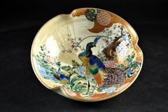 九谷焼 金彩色絵 明治期九谷 金蘭手 人物図 中鉢 古陶磁 古九谷 手描