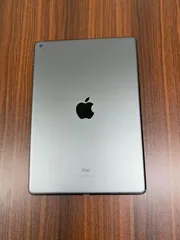 Apple iPad 第7世代 Wi-Fi　128GB Space gray 電源入らない