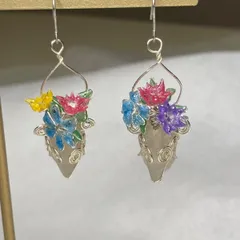 一点物ハンドメイド　レジンフラワーピアス花束ピアス揺れる大人可愛い