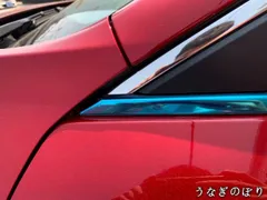 【美品・未使用新品】マツダ3 アクセラ 対応 下側ウインドウ モール ガーニッシュ ステンレス製 窓枠 メッキ 亮条 外装 アクセント 簡単取付 専用設計C260302