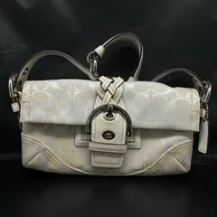 コーチ 　  シグネチャー白ワンショルダーバッグ B26022346