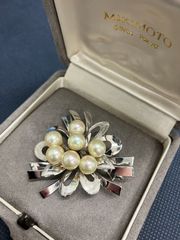 美品　Ornella オルネラ　パールブローチ　イタリア　コスチュームジュエリー 美品 Ornella オルネラ パールブローチ イタリア コスチューム