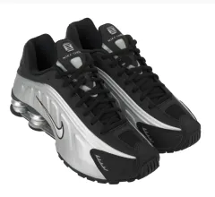 NIKE ナイキ ショックス R4 シルバー 新品