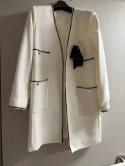 白ツイードジャケットブローチセット