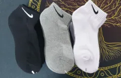 ナイキ クッション 短め 首 靴下 白