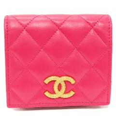 シャネル 二つ折り財布(小銭入れあり) マトラッセ ココマーク スモールウォレット ラムスキン マゼンダ ゴールド金具 AP3055