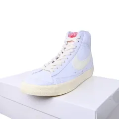 NIKE BLAZER MID 77 VNTG EMB スニーカー