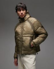 Item thumbnail for item 476a8312-ce13-4034-98db-4657fd5ca77a