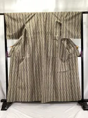 紬/未使用品/正絹/グレーベージュ/縞/美品/単衣/仕立上がり/適応身長148～152㎝/11828