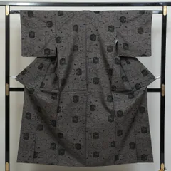 紬（大島紬） 袷 身丈151cm 裄丈62cm 正絹 Sランク Sサイズ 広衿 インフォーマル 古典柄 亀甲 竹 グレー系 1216-02729