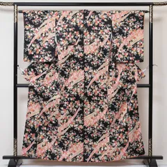 小紋 洗える着物 袷 身丈159cm 裄丈62cm ポリエステル Aランク Mサイズ 広衿 インフォーマル 古典柄 花柄 黒系 ピンク系 1215-01407