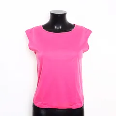 YVES SAINT LAURENT イヴ・サンローラン タンクトップ ロゴ 【最終値下げ】【中古】のサムネイル