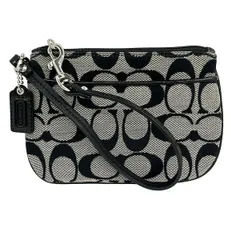 COACH(コーチ) ポーチ シグネチャー柄 アイボリー×黒 レザー