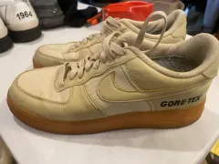 NIKE エアフォース1 ゴアテックス ベージュ 260