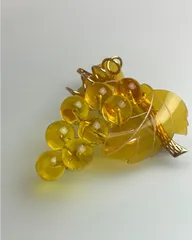 【極美品】ヴィンテージ 葡萄（ぶどう）2WAY仕様 ブローチ / べっ甲 アンバーカラー ゴールド 豊穣 縁起物 レトロ