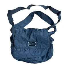 マークバイマークジェイコブス　ショルダーバッグ　ナイロン　ブラック