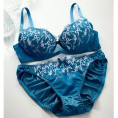 新品  タグ付  チュチュアンナ   ブラ＆ショーツ  上下セット  C65  C70  エメラルドグリーン 刺繍  キラキラ  定価 2198円  65