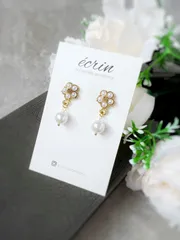 貝パールとパールのフラワーピアス　サージカルステンレスSUS316