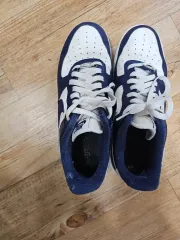 ナイキ エアフォース1 白/男 スニーカー