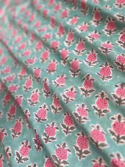Sarasa Fabric 2.45m インド綿　ブロックプリント　水色にピンクの小花柄　ハンドメイド　木版印刷　カットクロス　布地